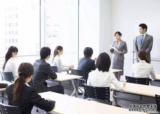 漂亮的英语怎么写